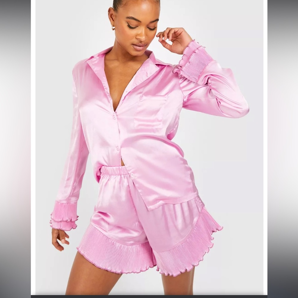 NWOT TALL PLEATED FRILL SATIN SHIRT & SHORT PJ SET